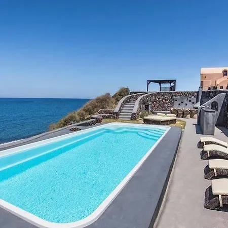 Ramni House By Thireon Koloumpos